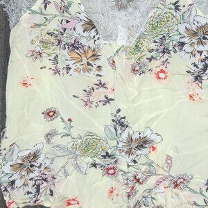 Glamaker Floral Ruched Long Sleeve Crop Top - Small